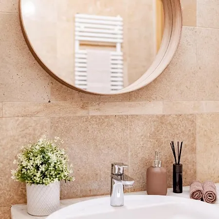 Apartment Kaz13 Kazinczy Budapest